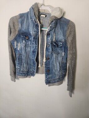 Venus Womens Jean Jacket Hoodie Size Small